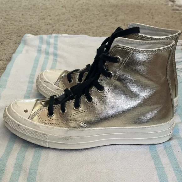 GOLD Converse RARE Metallic High Top Sneakers with Black Laces - Picture 5 of 9